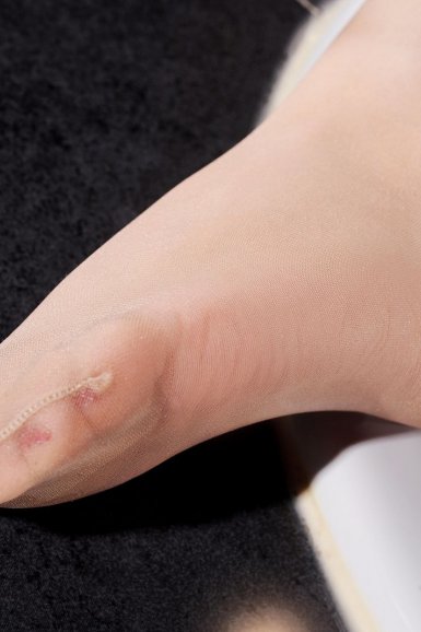 im电竞：近代名家瓷板画市场表现几何